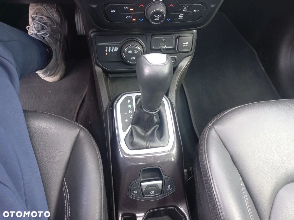Jeep Renegade 1.3 T-GDI 4xe Automatik Limited - 28