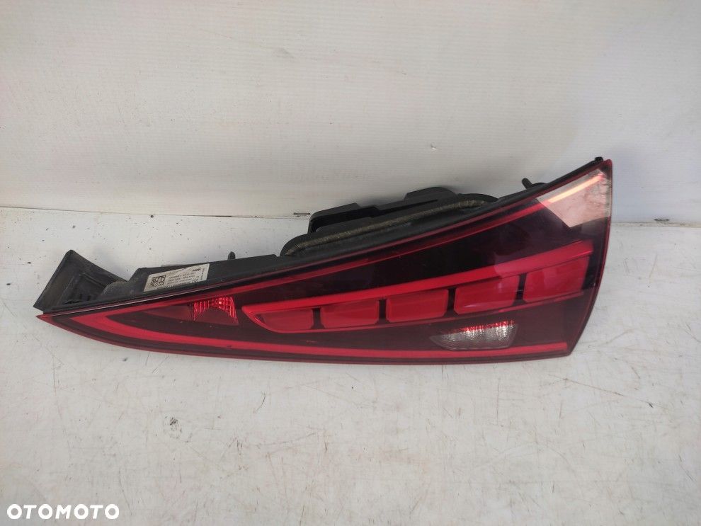 MERCEDES C-KLASA W206 KOMBI LAMPA PRAWA TYLNA KLAPA LED 2021- ORYGINAŁ - 2
