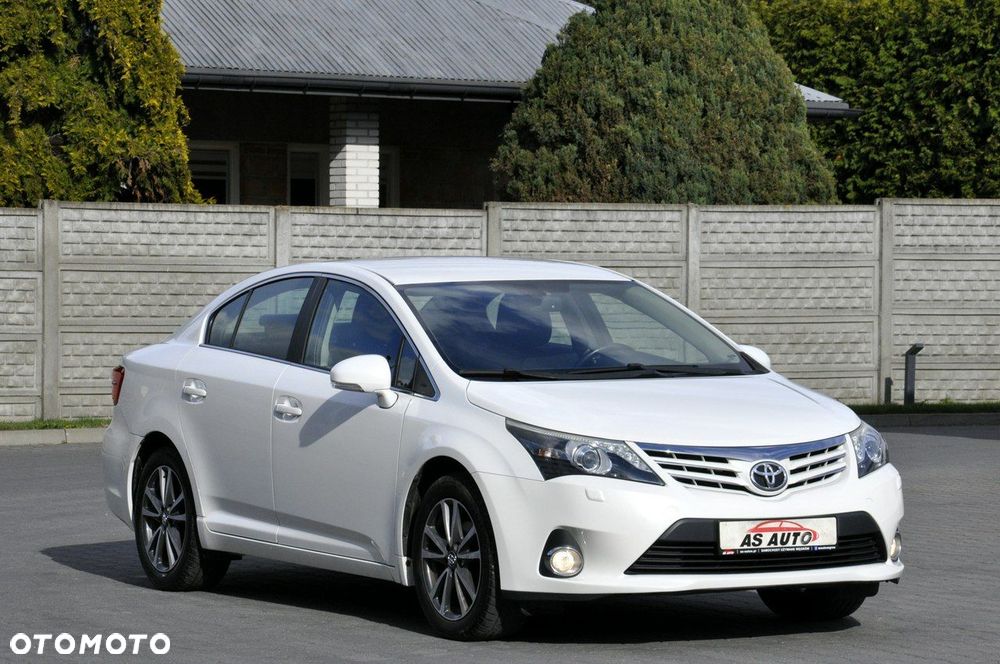 Toyota Avensis 2.0 Multidrive S Executive - 13