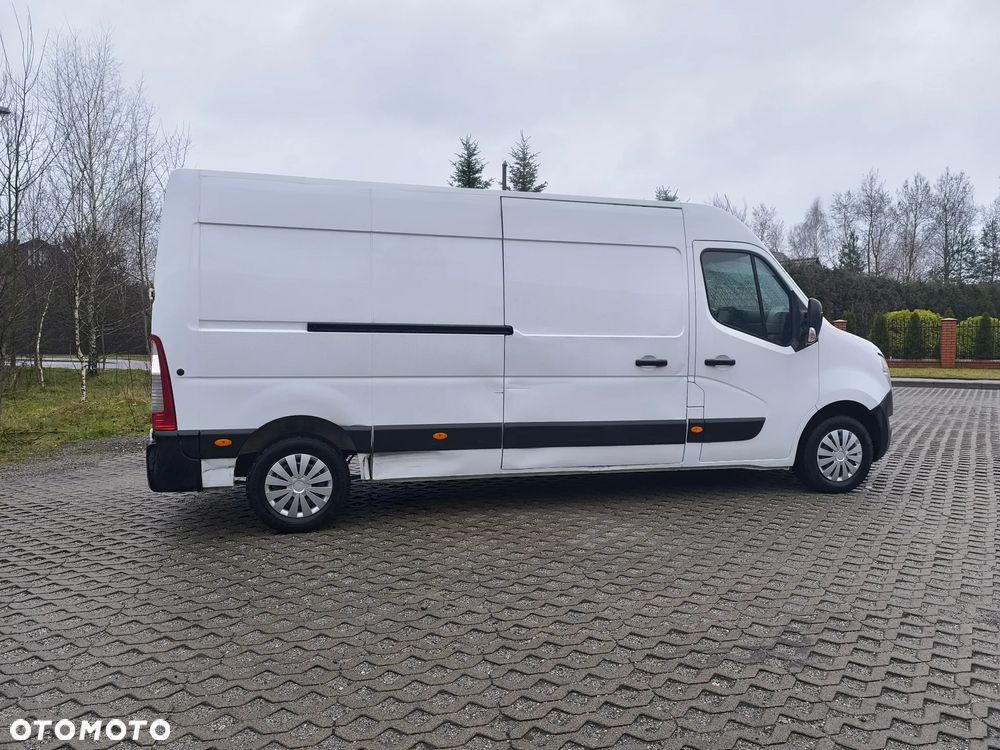 Nissan INTERSTAR - 13