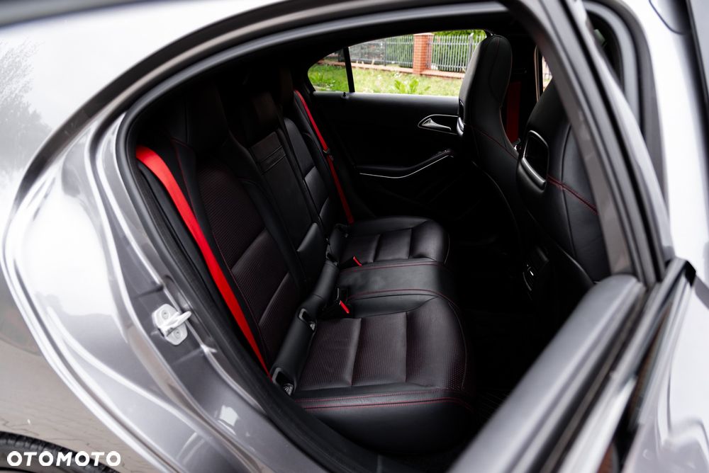 Mercedes-Benz Klasa A 250 Sport 4Matic 7G-DCT - 22