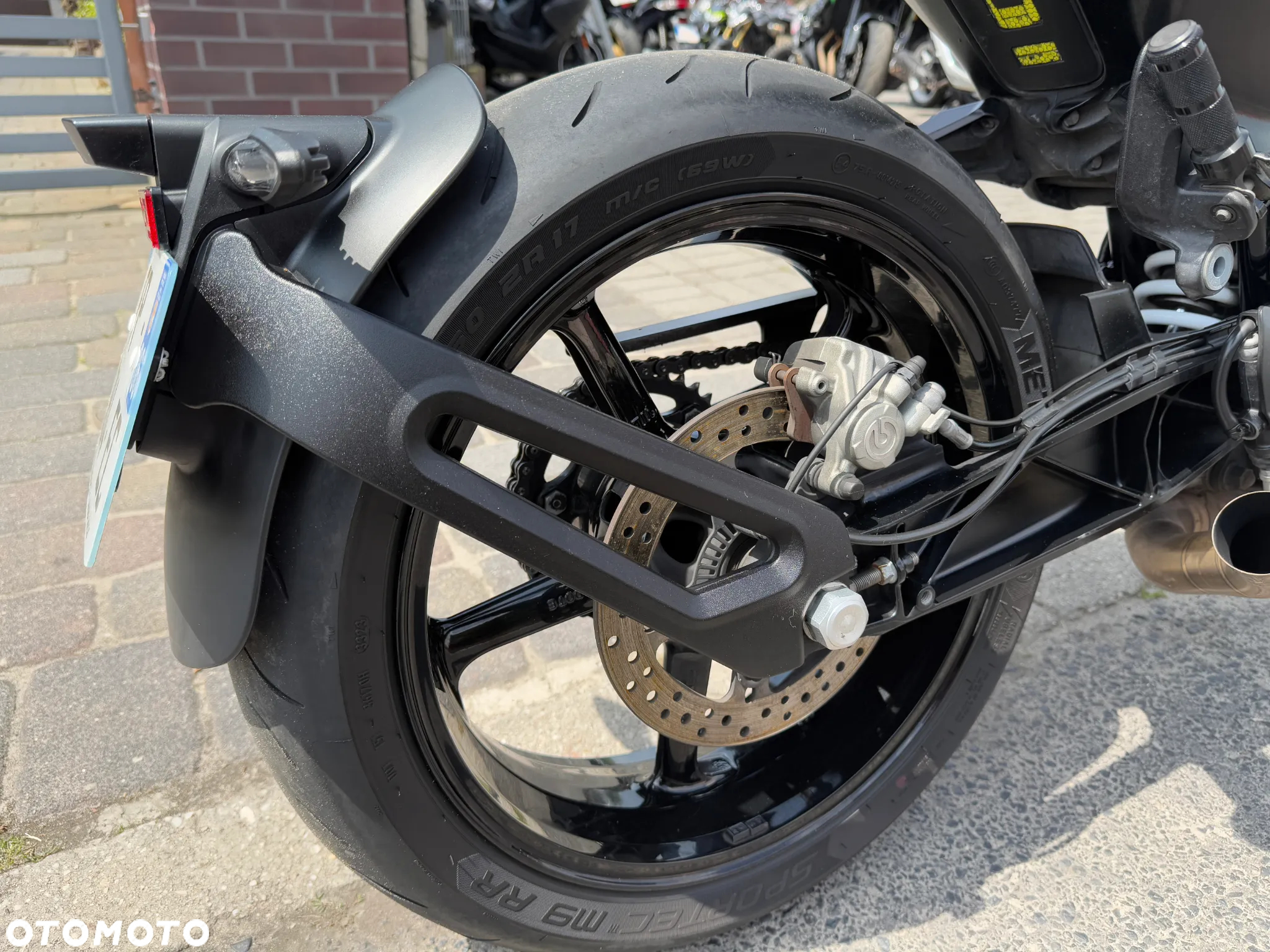 Husqvarna Vitpilen - 22