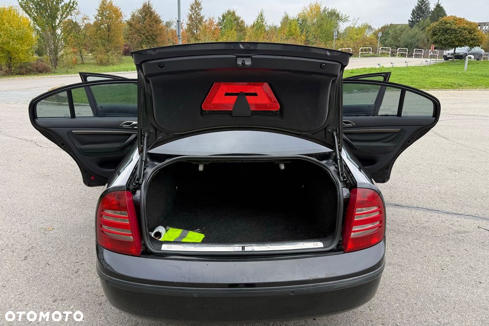 Skoda Superb 1.9 TDI Classic - 9