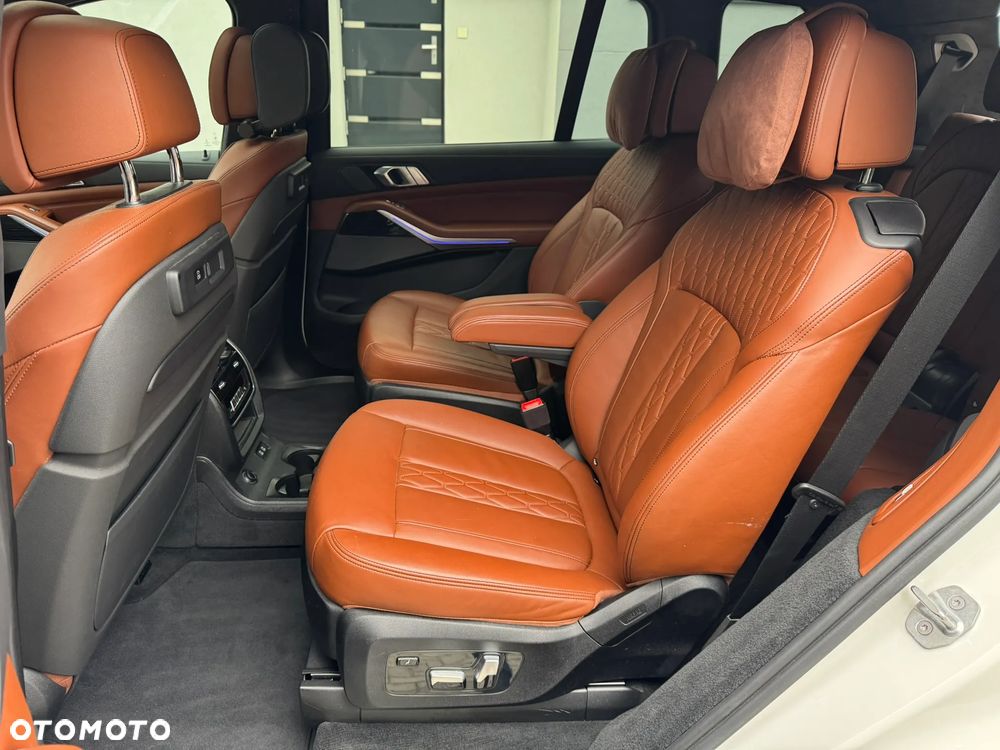 BMW X7 xDrive40i - 20