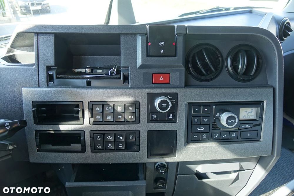 Renault GAMA T480 COMFORT / EURO 6 / STANDARD / AUTOMAT / RETARDER / KLIMATYZACJA POSTOJOWA / LODÓWKA / ALUMINIOWE FELGI - 28