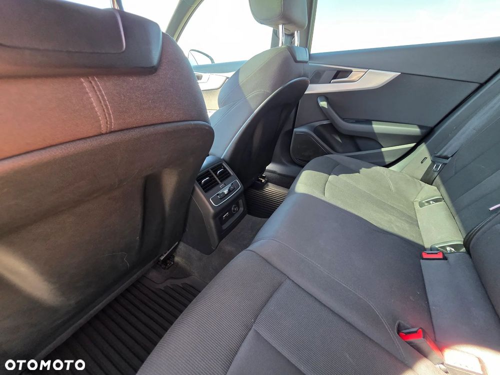 Audi A4 Avant 40 TDI Quattro Sport S tronic - 12