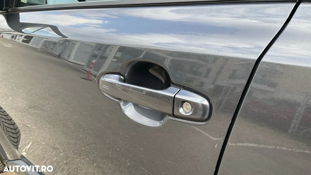 Toyota C-HR 1.8 HSD 122 CP 4x2 CVT Core - 16