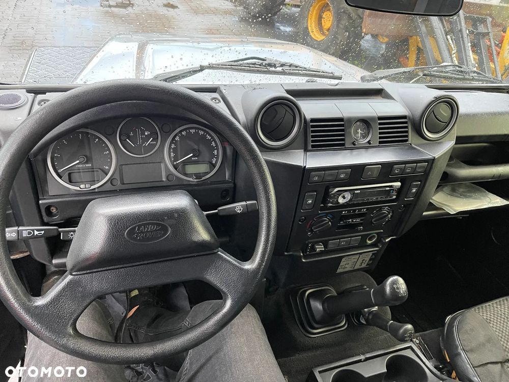 Land Rover Defender 110 DPF Station Wagon Adventure - 10