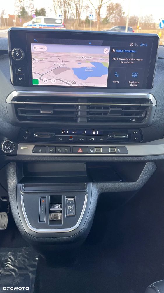 Peugeot Traveller 2.2 BlueHDi Long Business VIP EAT8 - 25