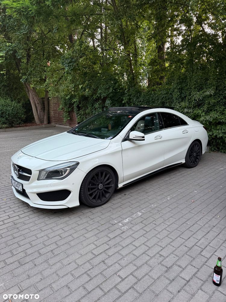Mercedes-Benz CLA 200 AMG Line - 3