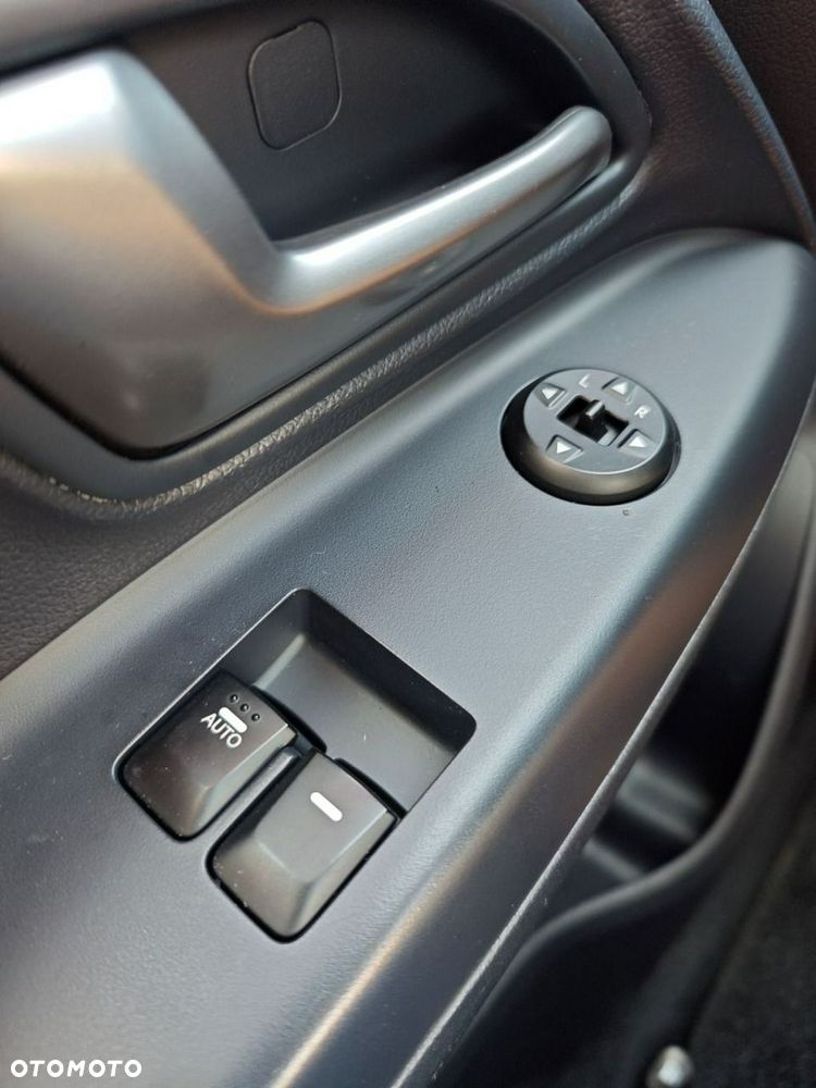 Kia Rio - 21