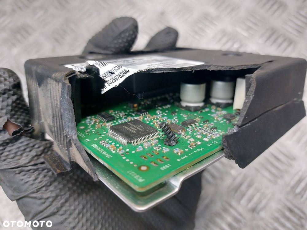 MODUŁ HAKA RAM 1500 I LIFT 2013- 68288760AA 68288763AA - 2