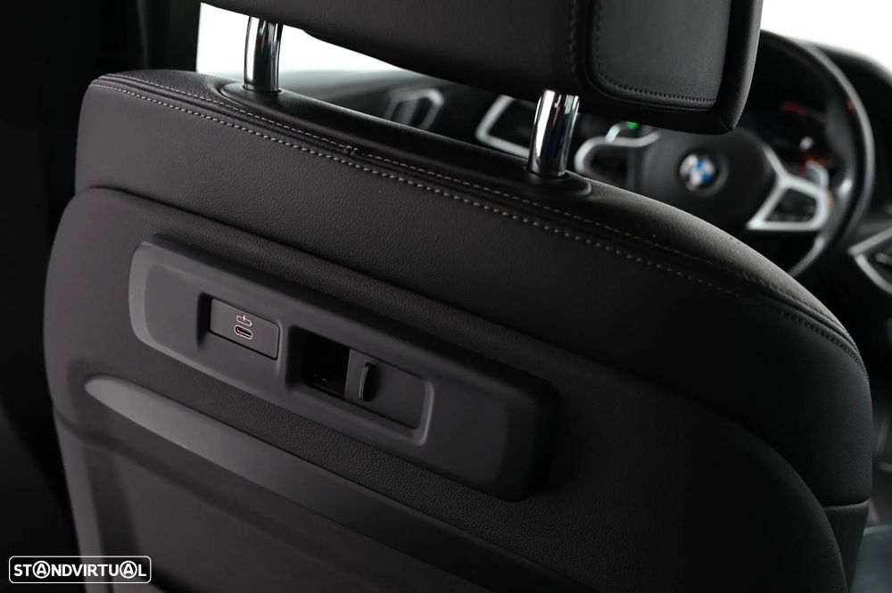 BMW X5 30 d xDrive Pack M - 26