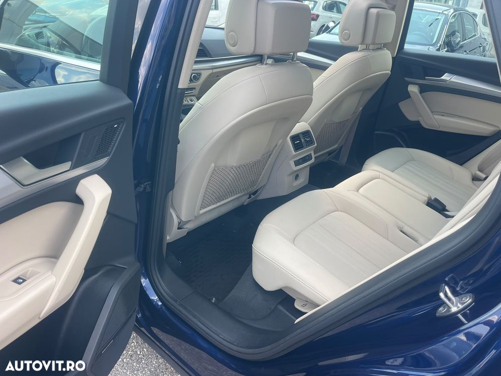 Audi Q5 50 TFSI e quattro S tronic design - 10