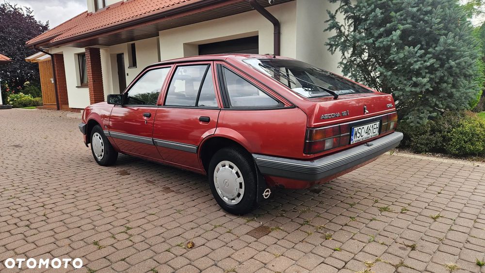 Opel Ascona - 3