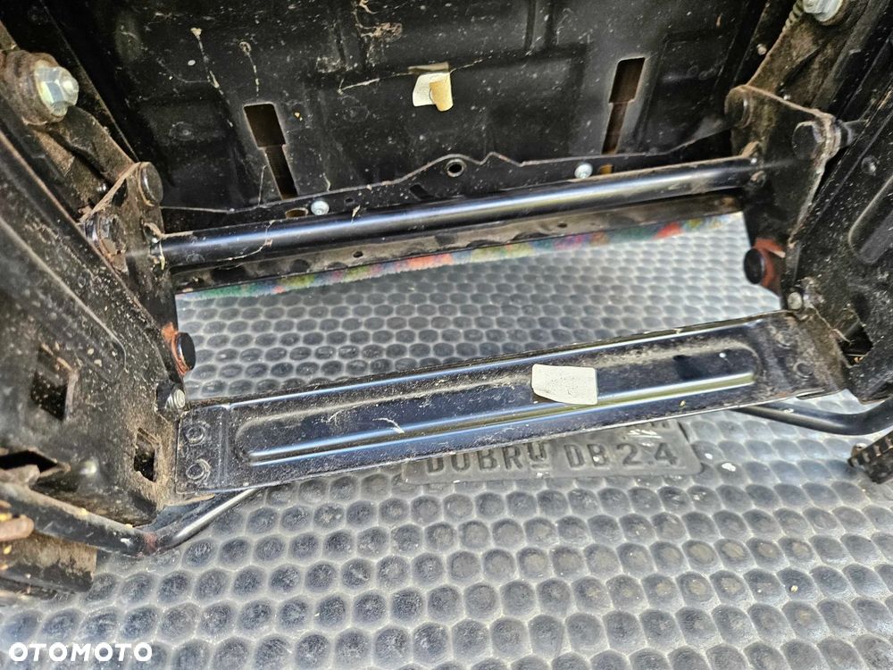 Fotele Fotel Siedzenie Kanapa Podlokietnik Oparcie Welur VW Passat B5 Przed Lift 1997r Komplet - 19
