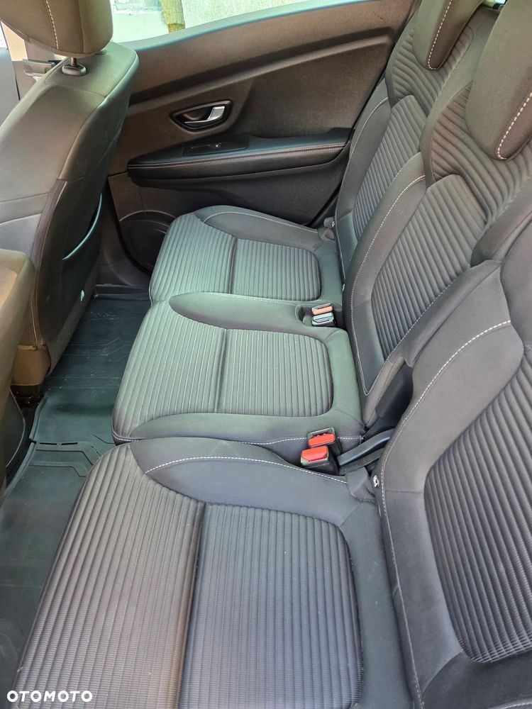 Renault Scenic - 10