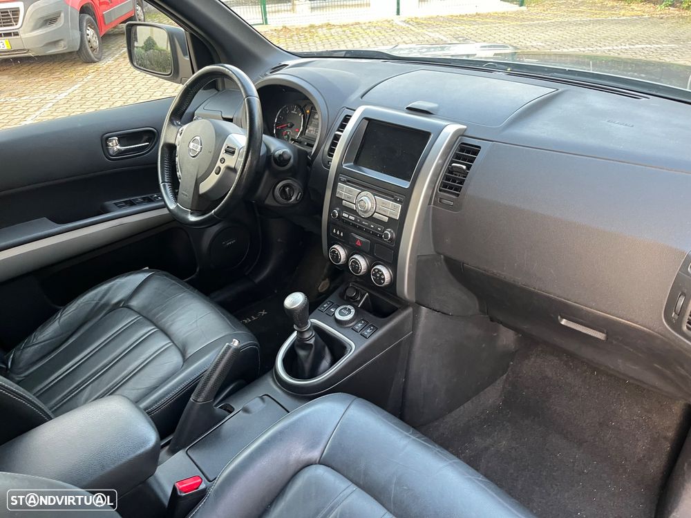 Nissan X-Trail 2.0 DCi 4x4 DPF Platinum - 22