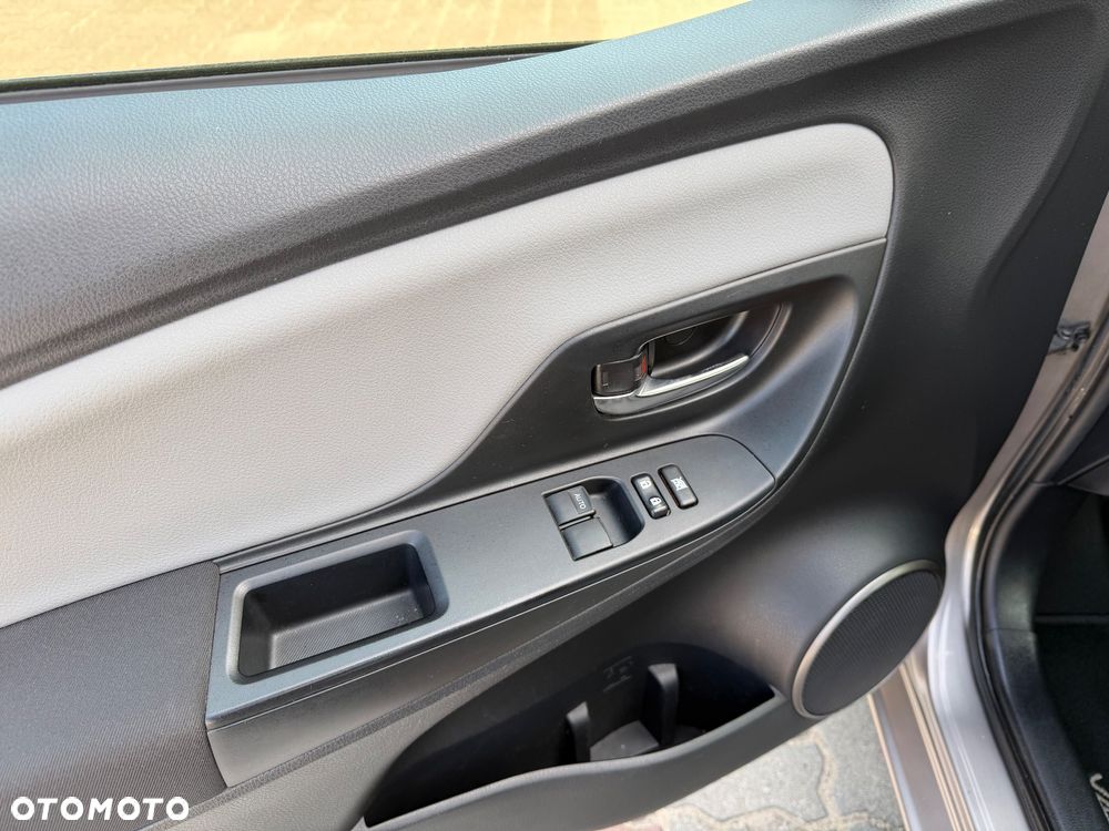 Toyota Yaris 1.33 VVT-i Comfort - 14