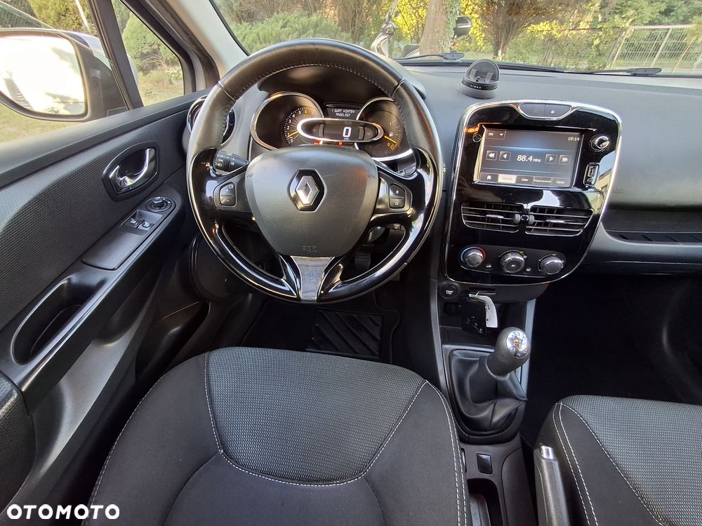 Renault Clio - 12