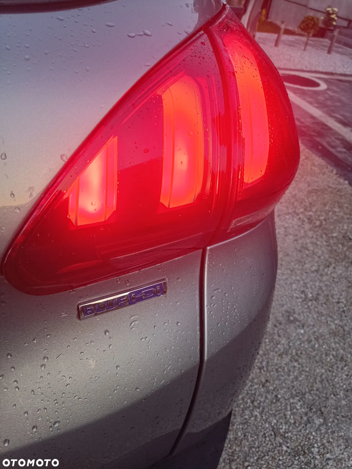 Peugeot 2008 BlueHDi 100 STOP & START Allure - 36