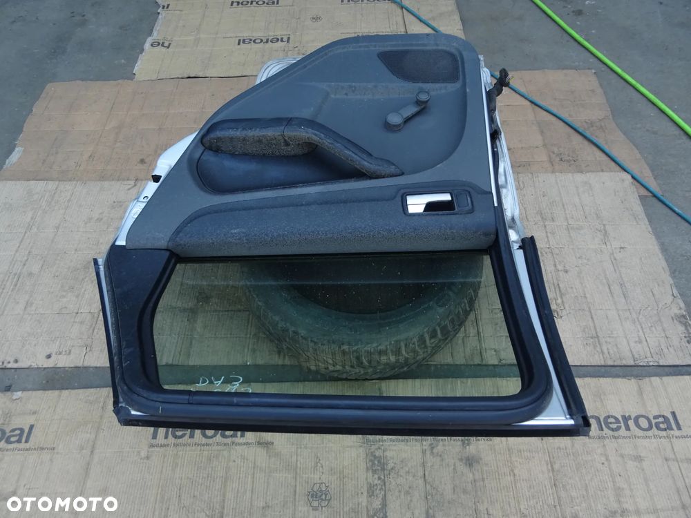 Drzwi Prawe Tył Ford Focus Mk2 Kombi (Gołe) - 7