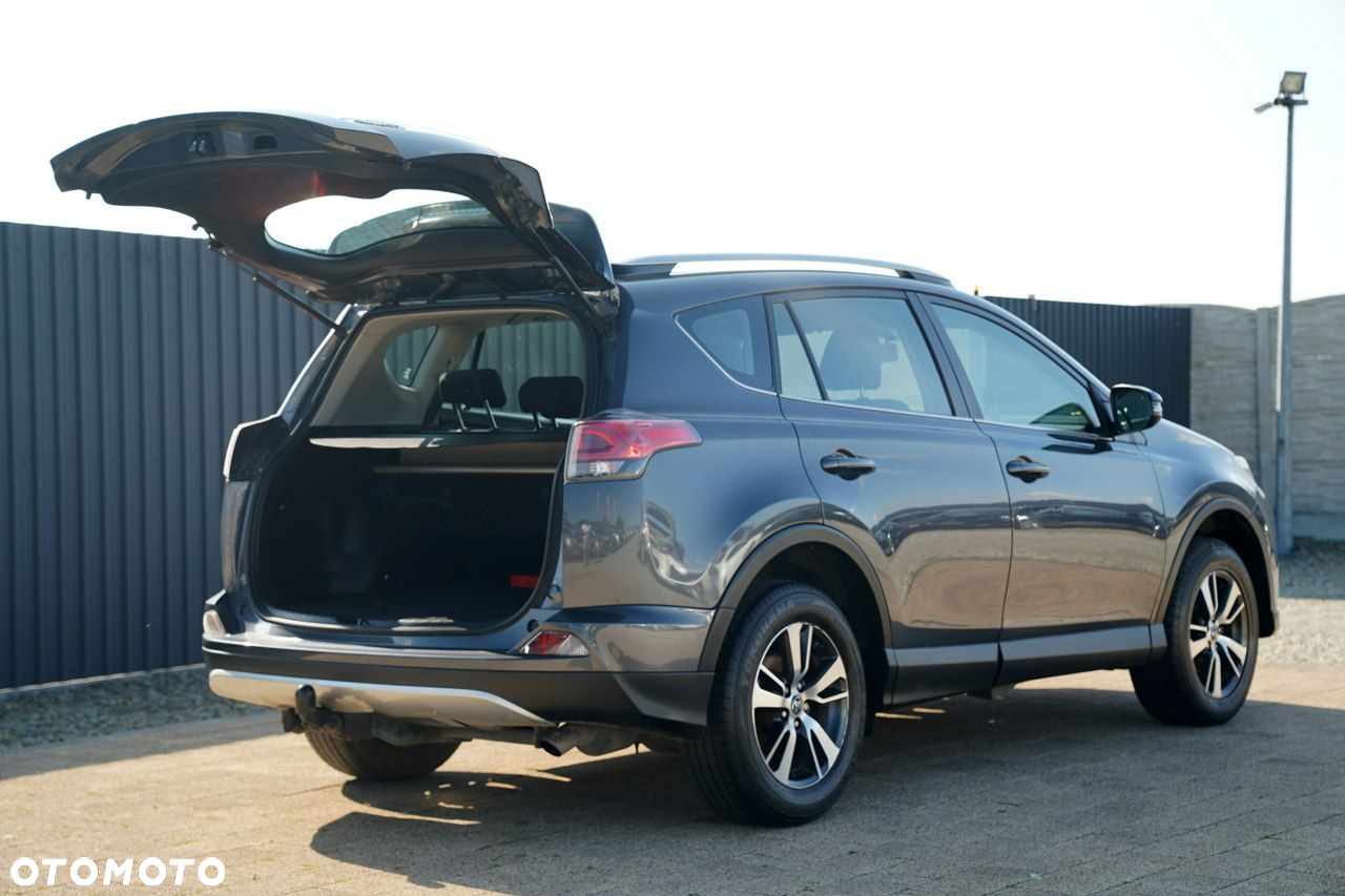 Toyota RAV4 - 12