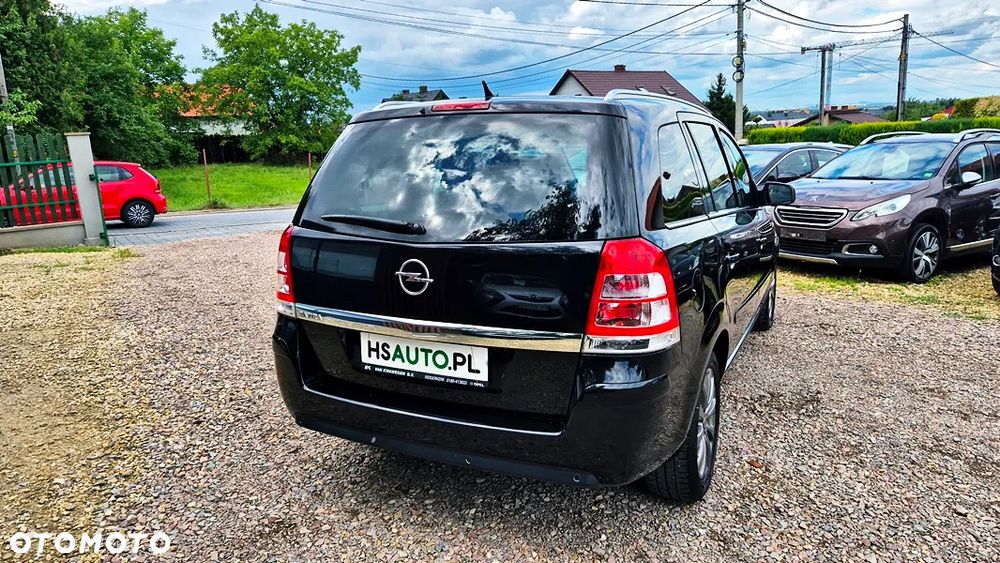 Opel Zafira 1.8 Cosmo EU5 - 14