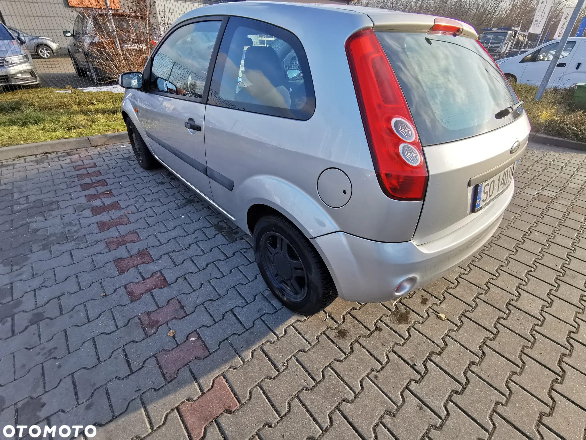 Ford Fiesta 1.4 Ambiente - 3