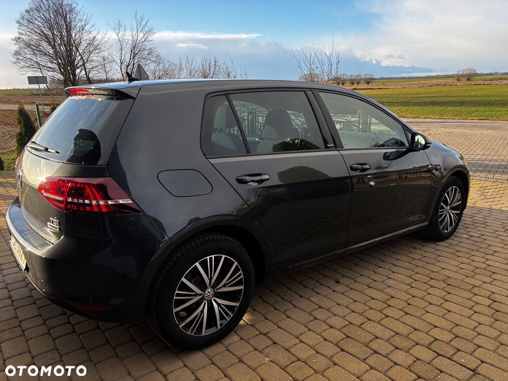 Volkswagen Golf 1.2 TSI BlueMotion Technology Allstar - 4
