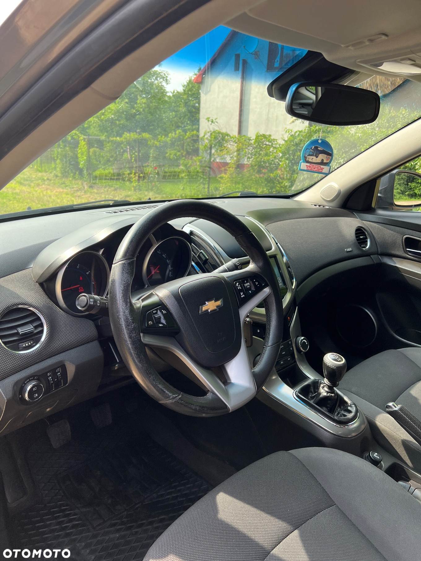 Chevrolet Cruze 1.6 LS - 13