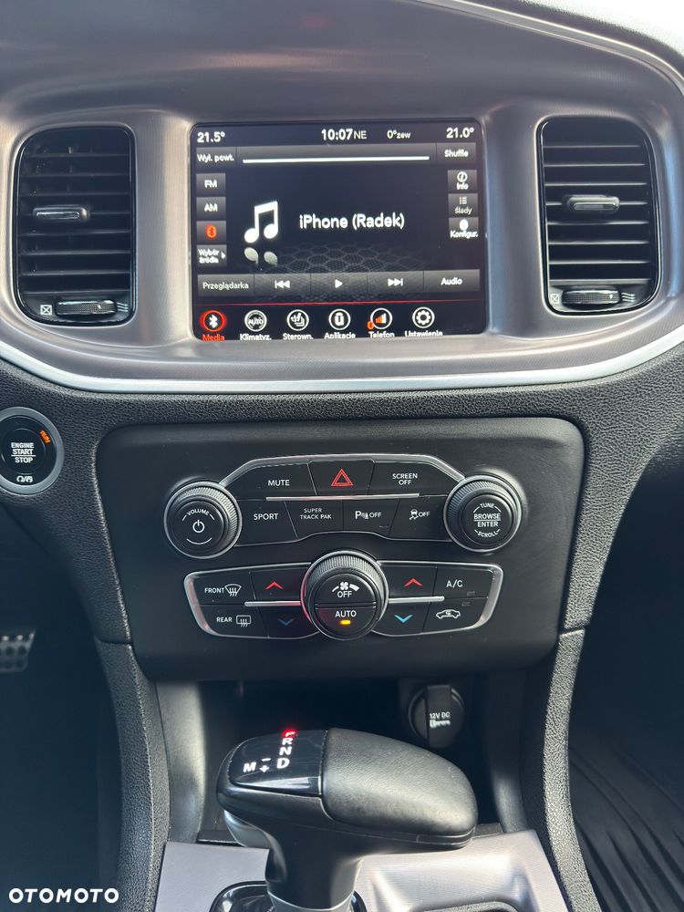 Dodge Charger 5.7 R/T - 29