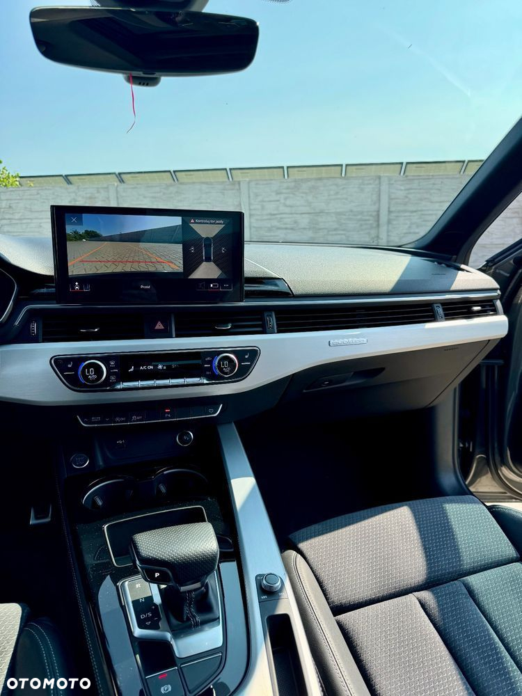 Audi A4 ver-45-tfsi-quattro-s-tronic-s-line - 26
