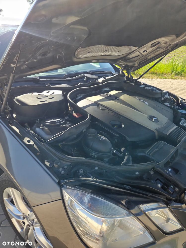 Mercedes-Benz Klasa E 350 CDI 4-Matic BlueEff - 20
