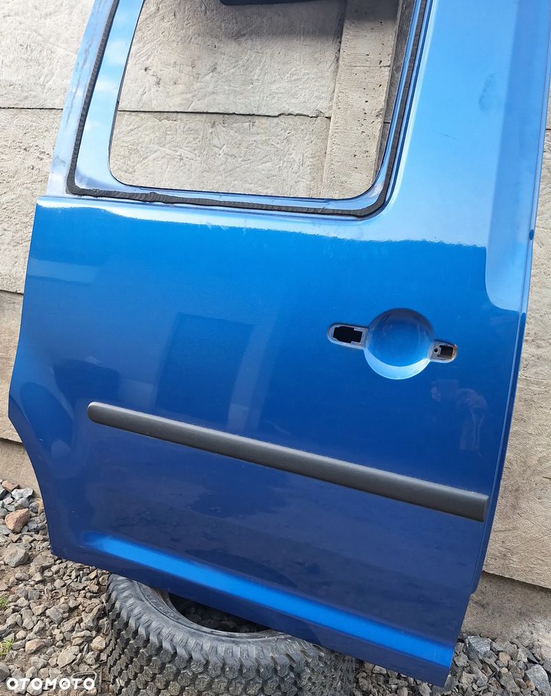 DRZWI PRZESUWNE PRAWE  - VOLKSWAGEN CADDY-2004-10 ROK - 2