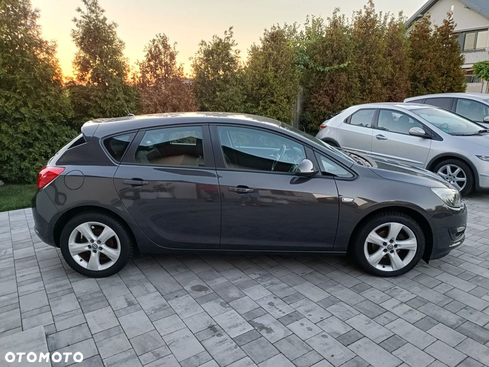 Opel Astra - 13