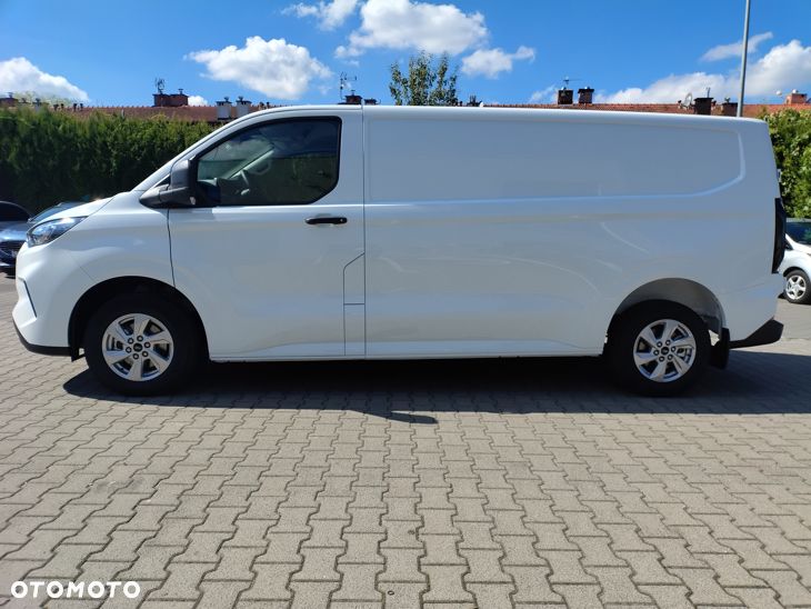 Ford TRANSIT CUSTOM VAN - 2