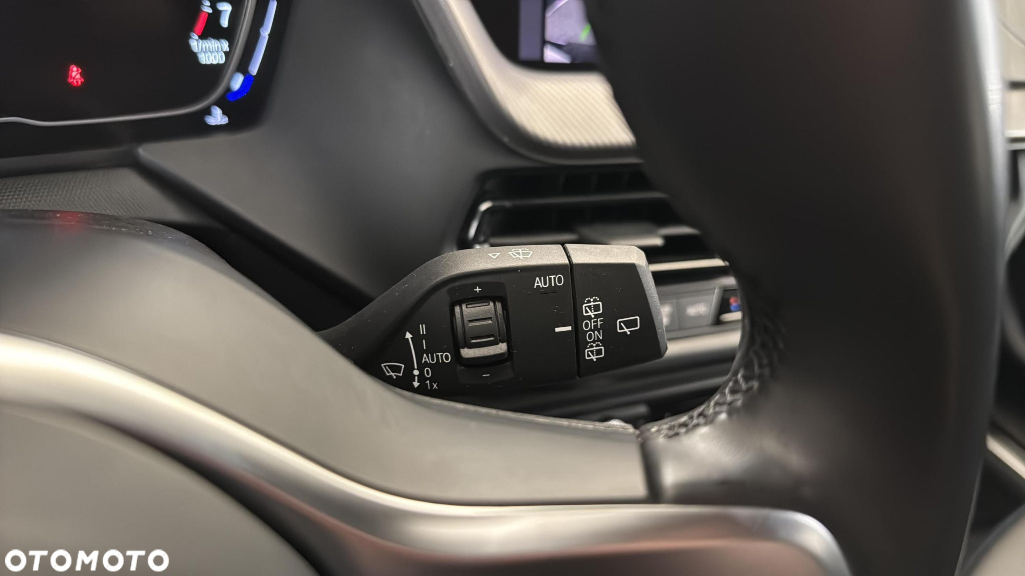 BMW Seria 1 118i - 26