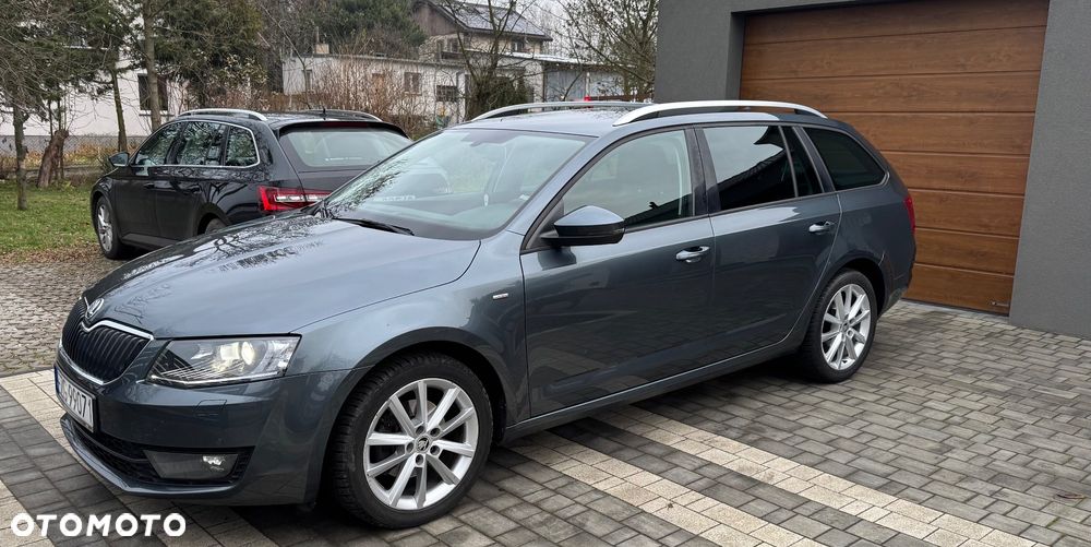 Skoda Octavia 2.0 TDI Joy DSG - 2
