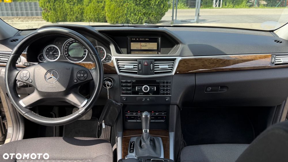 Mercedes-Benz Klasa E 200 7G-TRONIC - 13