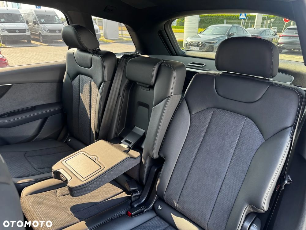Audi Q7 TFSI e PHEV 290 kW Quattro S Line Tiptr - 32