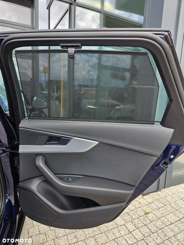 Audi A4 Allroad - 36