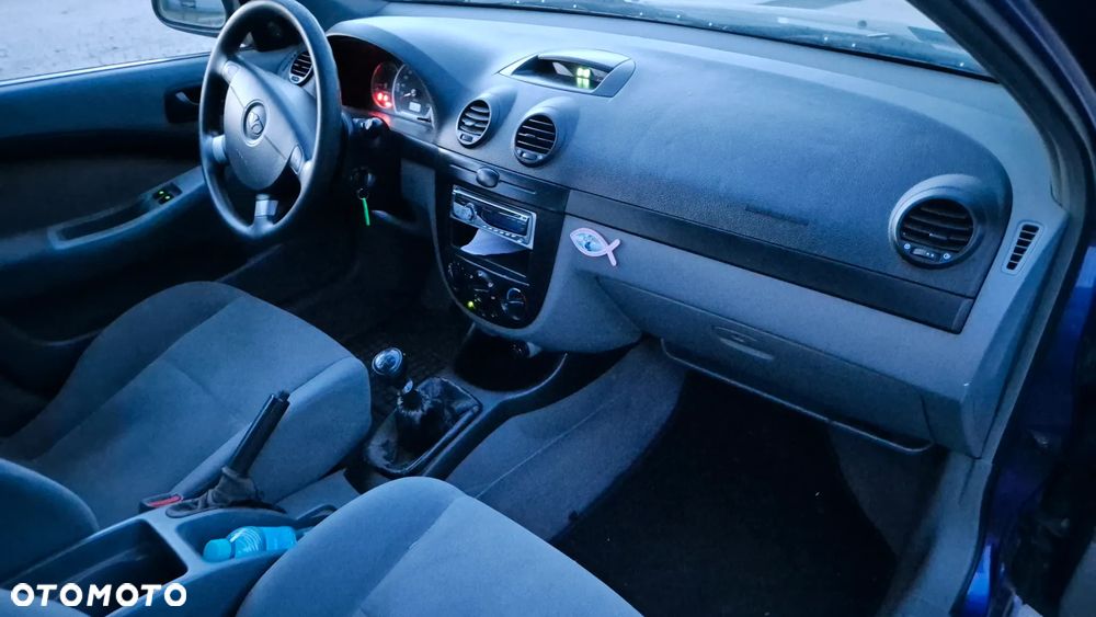 Chevrolet Lacetti 1.4 SE - 10