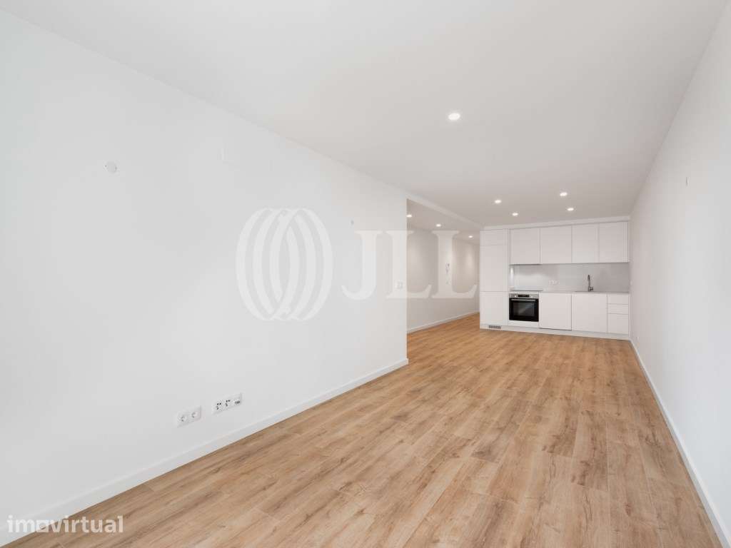 Apartamento T1, com terraço e logradouro, no Porto. - Grande imagem: 3/30