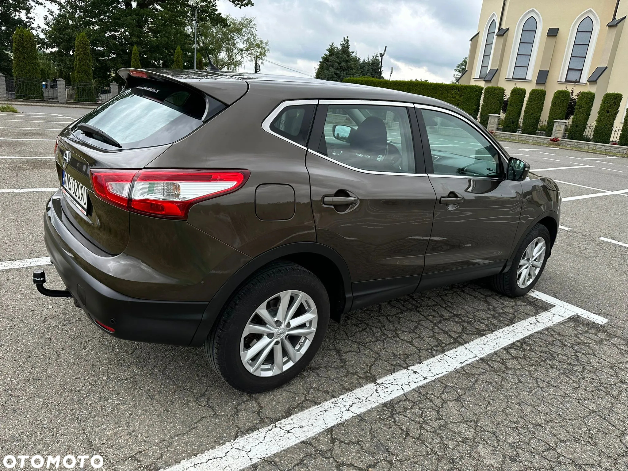 Nissan Qashqai 1.6 dCi ALL-MODE 4x4i PREMIER - 6
