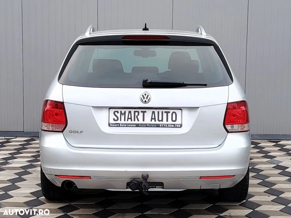 Volkswagen Golf - 11