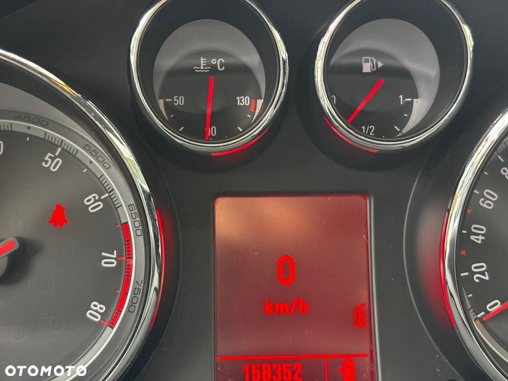 Opel Insignia 2.0 Turbo 4x4 - 12