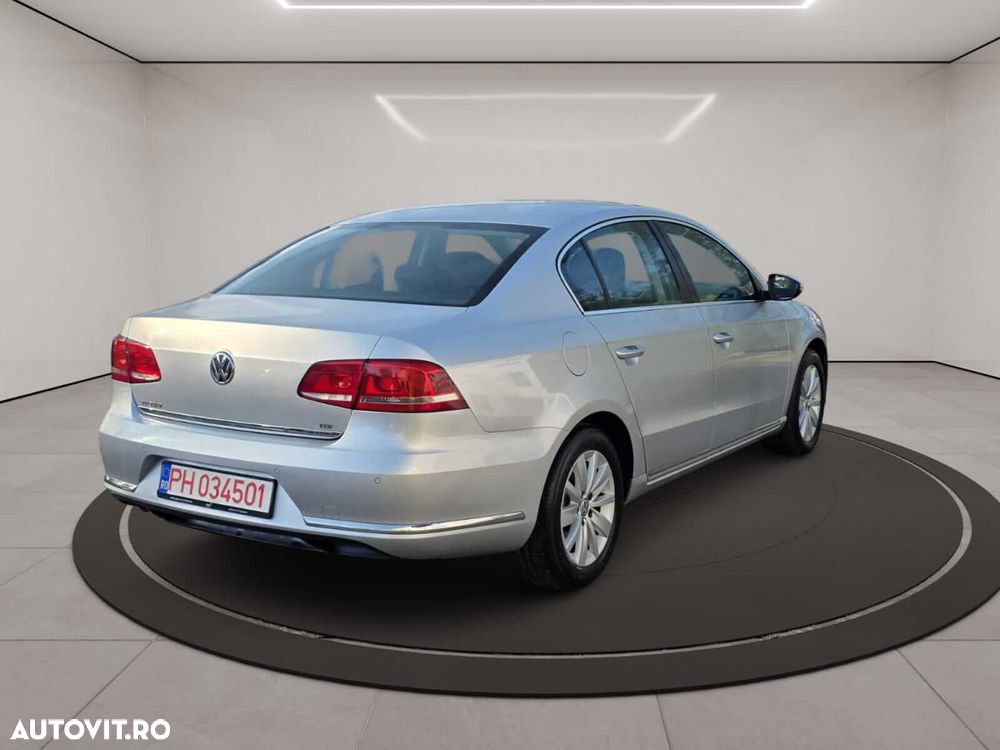 Volkswagen Passat 1.6 TDI BlueMotion Technology Comfortline - 2