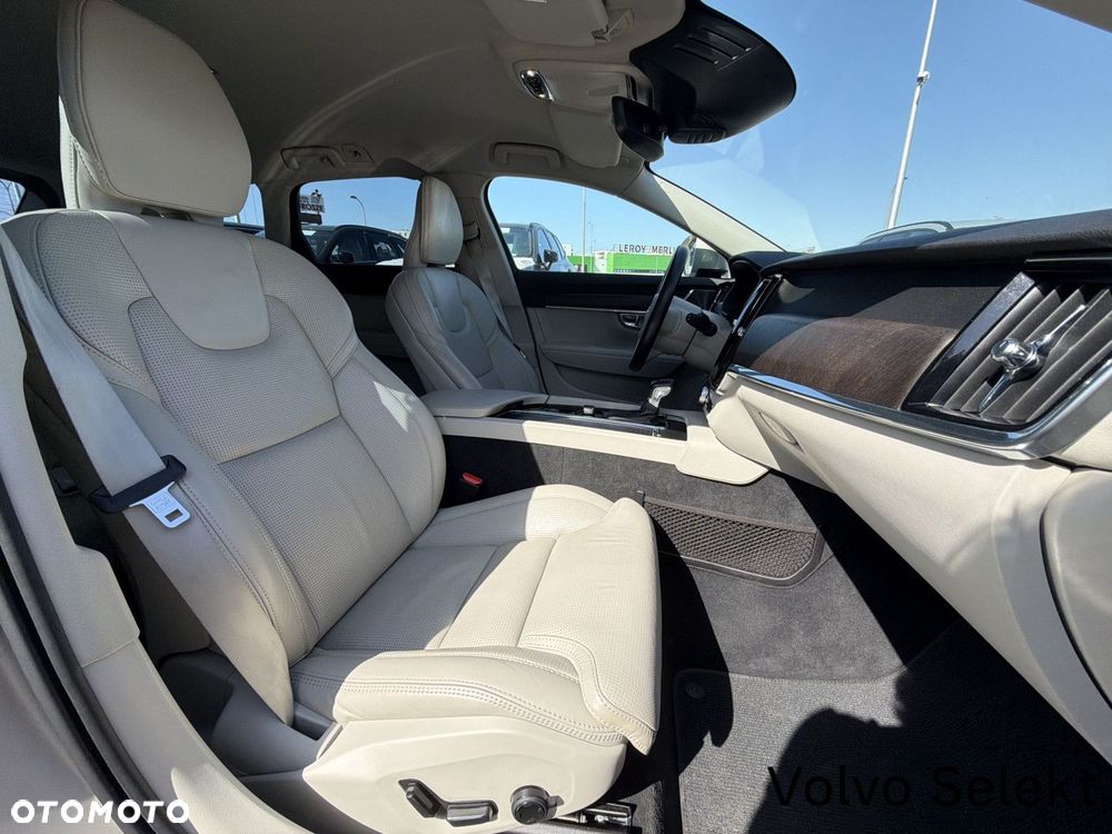 Volvo V90 Cross Country - 15