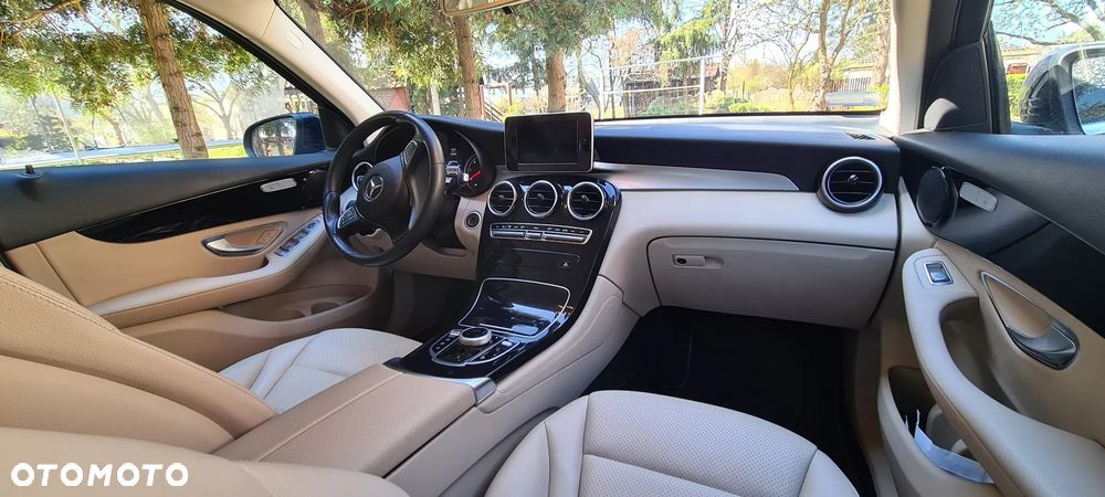 Mercedes-Benz GLC - 17